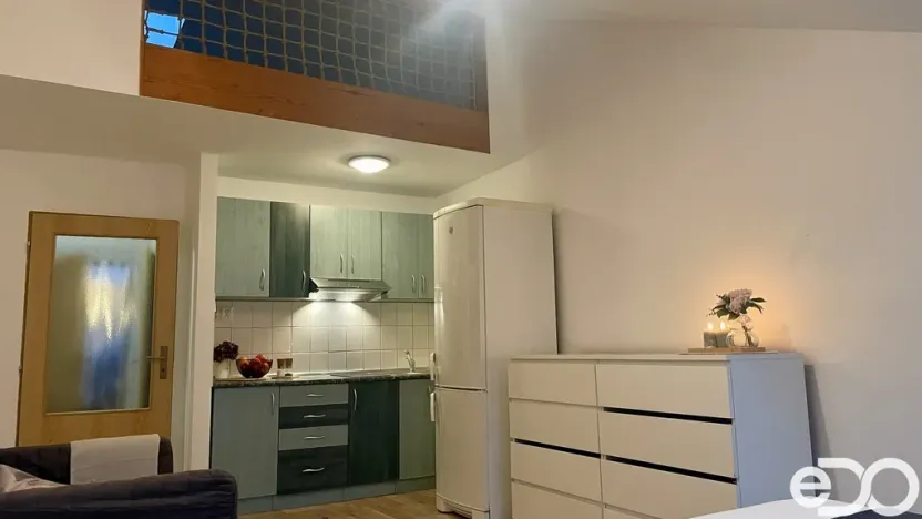 Pronájem bytu 1+kk, Mladá Boleslav, Staroměstské náměstí, 49 m2