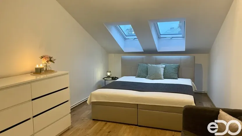 Pronájem bytu 1+kk, Mladá Boleslav, Staroměstské náměstí, 49 m2