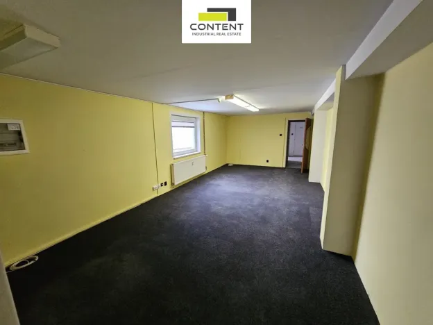 Pronájem výrobních prostor, Plzeň - Skvrňany, Domažlická, 2735 m2