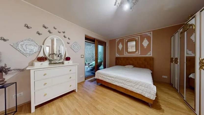 Prodej bytu 2+kk, Karlovy Vary, Na Vyhlídce, 68 m2