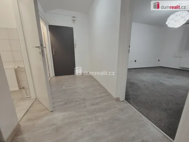 Pronájem bytu 2+1, Hoštka - Kochovice, Lužická, 57 m2