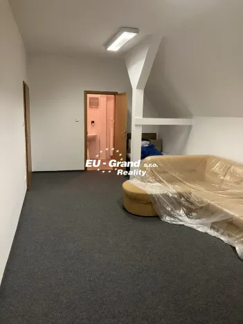 Pronájem atypického bytu, Varnsdorf, 5. května, 94 m2