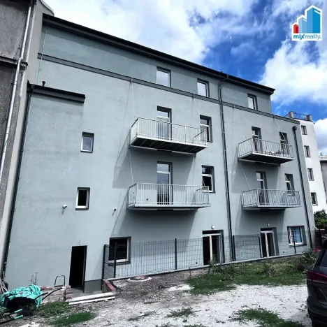 Pronájem bytu 2+kk, Plzeň - Jižní Předměstí, náměstí T. G. Masaryka, 40 m2