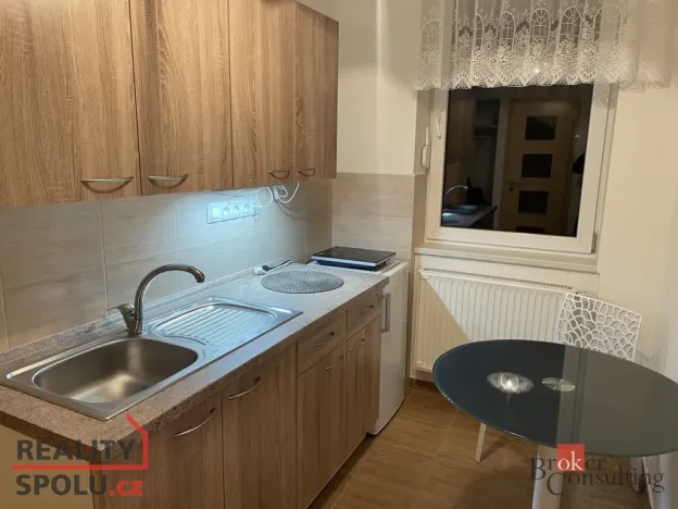 Pronájem bytu 1+1, České Budějovice - České Budějovice 5, Třebízského, 25 m2