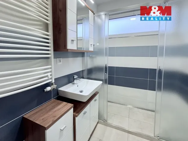 Pronájem bytu 2+kk, Pardubice - Zelené Předměstí, Pod Vinicí, 63 m2