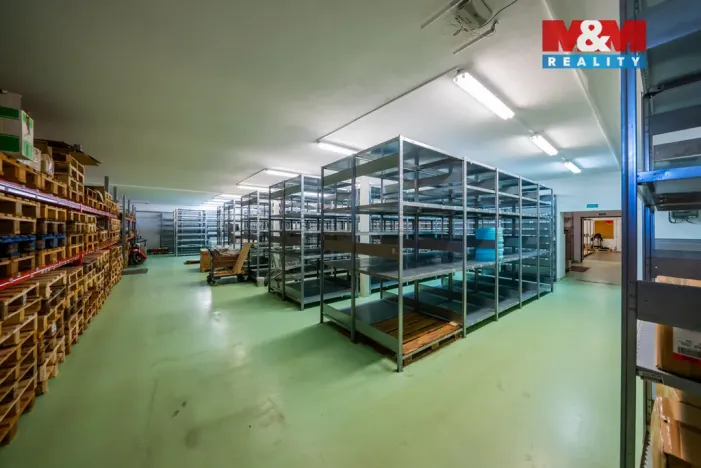 Prodej výrobních prostor, Žďár, 1089 m2