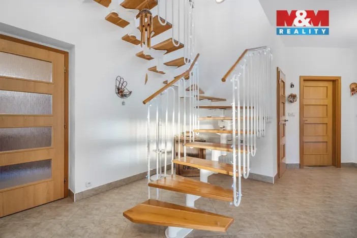 Prodej rodinného domu, Přerov nad Labem, 248 m2