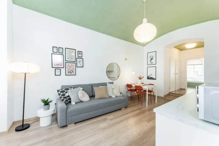 Pronájem bytu 2+kk, Praha - Vinohrady, Rumunská, 39 m2