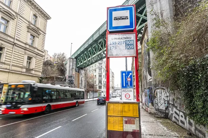 Pronájem obchodního prostoru, Praha - Žižkov, Husitská, 135 m2