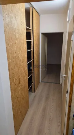 Pronájem bytu 2+1, Praha, Bojasova, 63 m2