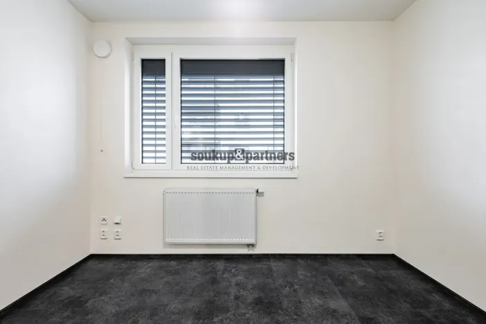 Prodej bytu 2+kk, Praha, Návarovská, 61 m2