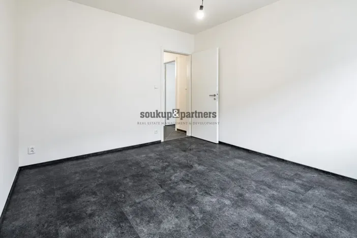 Prodej bytu 2+kk, Praha, Návarovská, 61 m2