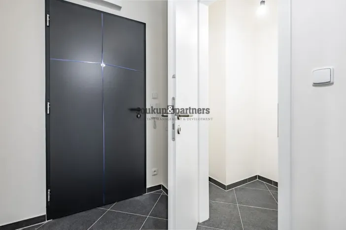 Prodej bytu 2+kk, Praha, Návarovská, 61 m2