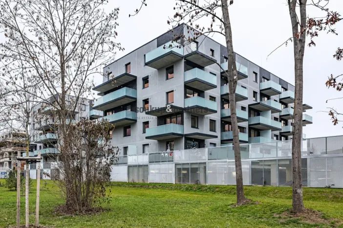 Prodej bytu 2+kk, Praha, Návarovská, 61 m2