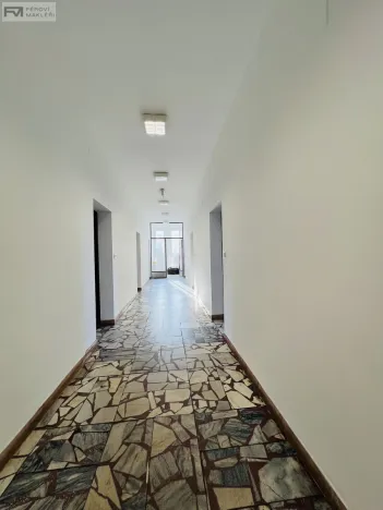 Pronájem kanceláře, Český Těšín, Nová Tovární, 1053 m2