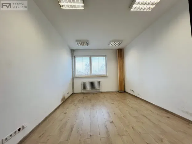 Pronájem kanceláře, Český Těšín, Nová Tovární, 1053 m2