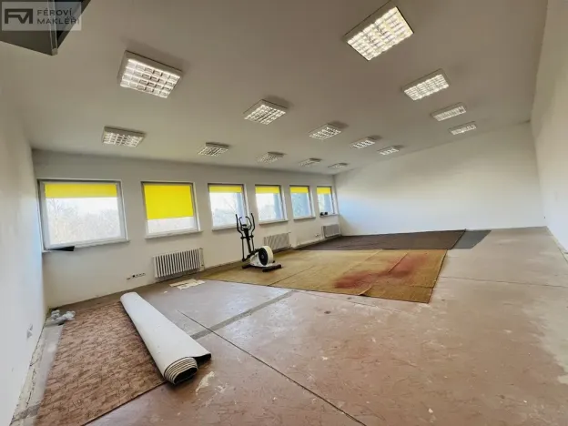 Pronájem kanceláře, Český Těšín, Nová Tovární, 1053 m2