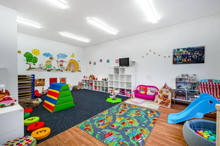 Prodej komerční nemovitosti, Teplice, Pražská, 1334 m2