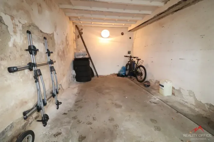 Prodej garáže, Děčín - Děčín II-Nové Město, Jedličkova, 20 m2