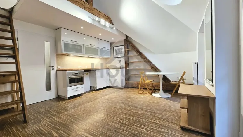 Prodej bytu 1+kk, Praha - Bohnice, V Zámcích, 35 m2