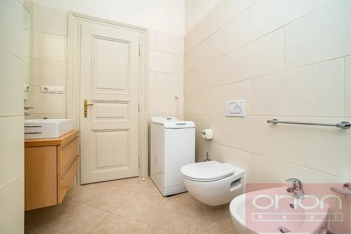 Pronájem bytu 1+kk, Praha - Vinohrady, Italská, 49 m2