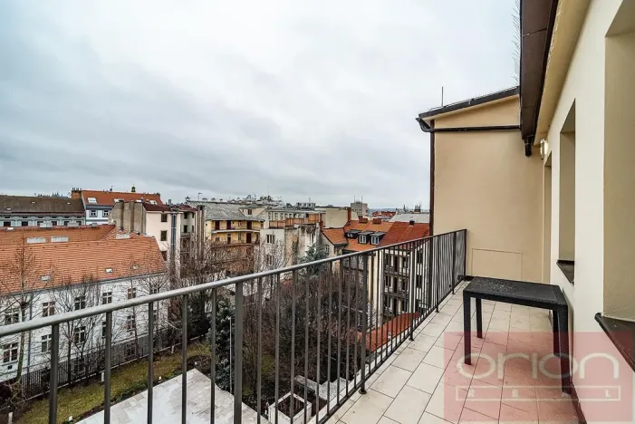 Pronájem bytu 1+kk, Praha - Vinohrady, Italská, 49 m2