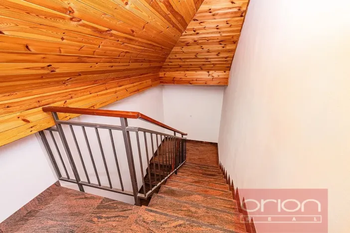 Pronájem rodinného domu, Praha - Břevnov, Oddělená, 316 m2