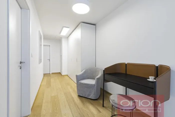 Pronájem bytu 2+kk, Praha - Smíchov, Holečkova, 88 m2