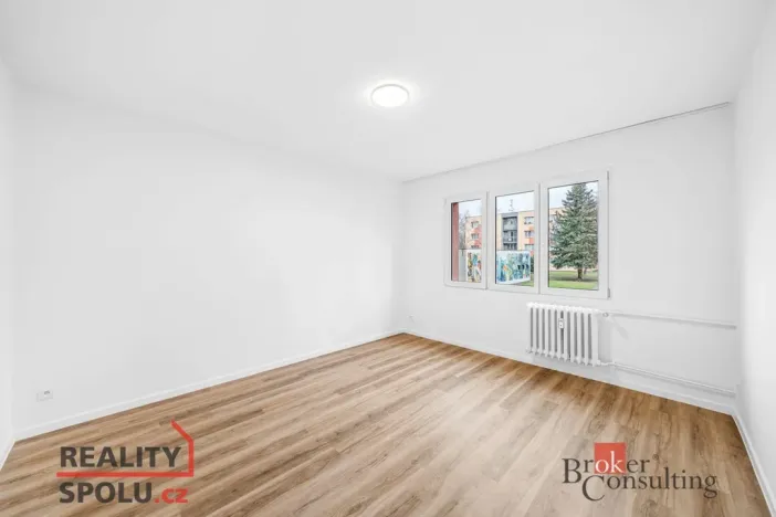 Prodej bytu 3+1, Plzeň - Doubravka, Moravská, 76 m2