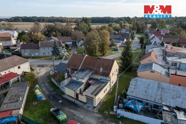 Prodej pozemku pro bydlení, Lobodice, 1643 m2