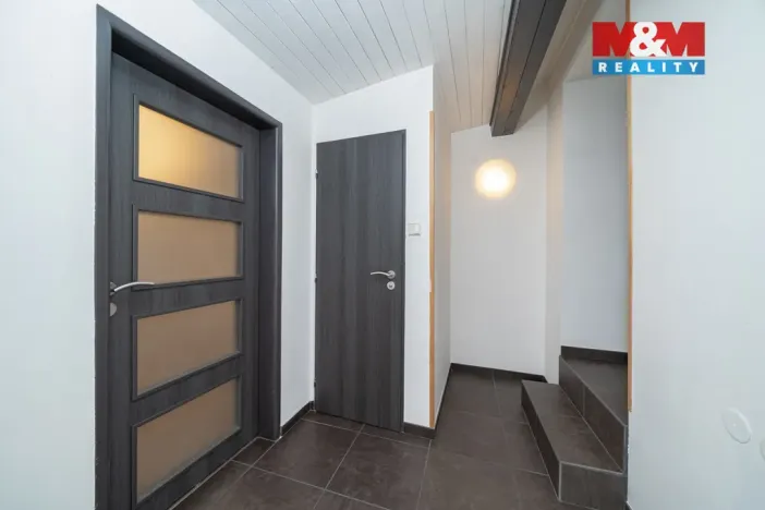 Prodej pozemku pro bydlení, Lobodice, 1643 m2