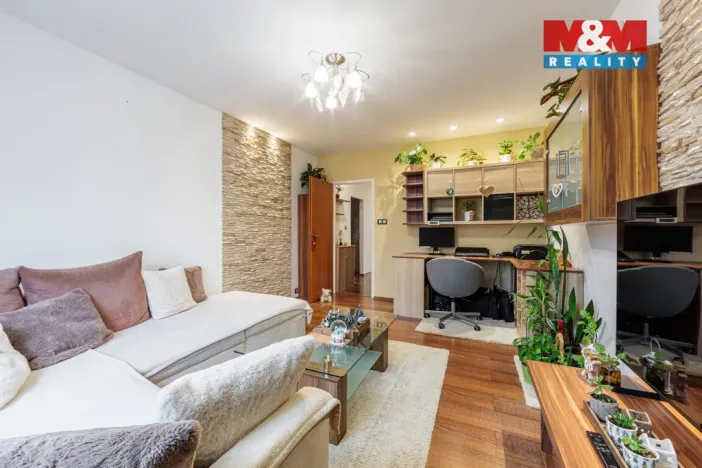 Prodej bytu 2+1, Chodov, náměstí 9. května, 60 m2