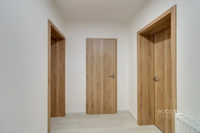 Pronájem bytu 2+kk, Praha - Smíchov, Třístoličná, 38 m2