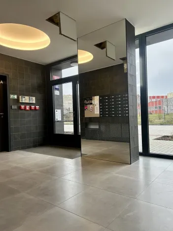 Pronájem bytu 3+kk, Praha, Návarovská, 83 m2