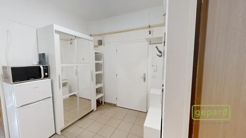 Pronájem bytu 2+1, Praha, V háji, 49 m2