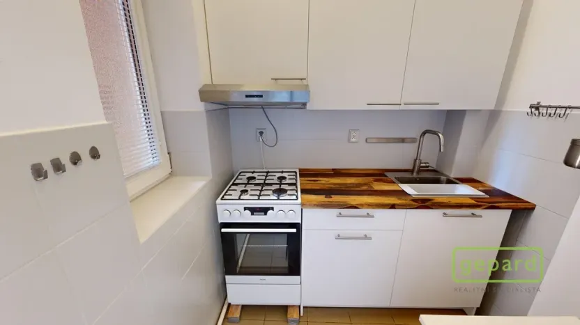 Pronájem bytu 2+1, Praha, V háji, 49 m2