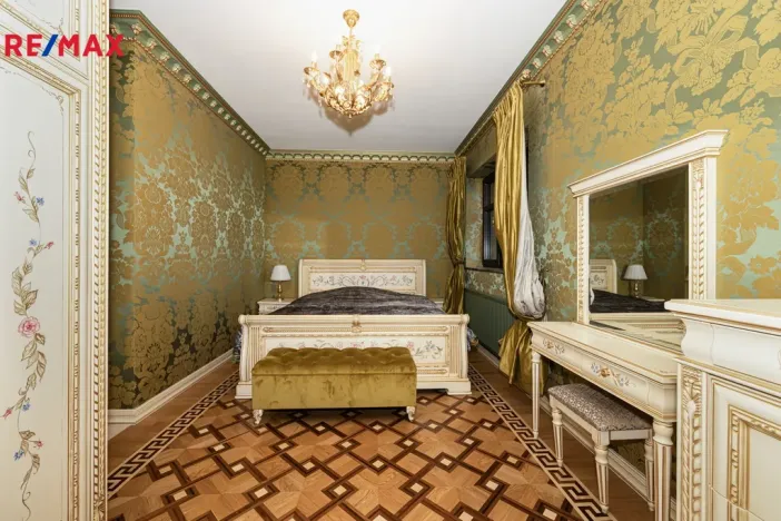 Pronájem rodinného domu, Praha - Kunratice, 450 m2