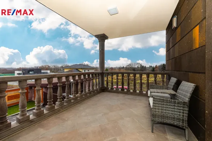 Pronájem rodinného domu, Praha - Kunratice, 450 m2