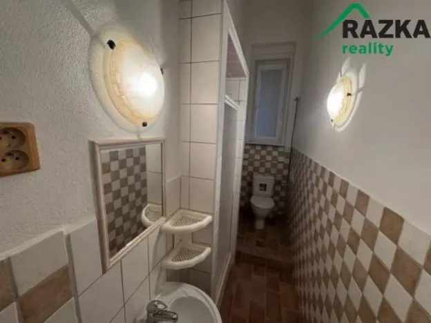 Prodej bytu 2+1, Karlovy Vary, T.G.M., 82 m2