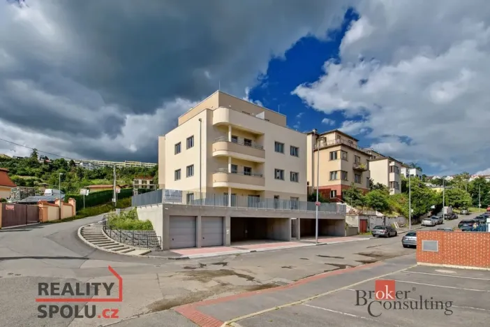 Pronájem bytu 1+kk, Praha - Libeň, Nad Rokoskou, 42 m2