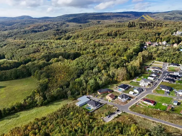 Prodej pozemku, Dubí, 25736 m2