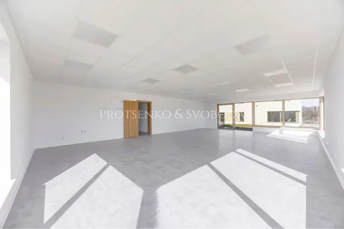 Pronájem kanceláře, Velká Bíteš, 270 m2