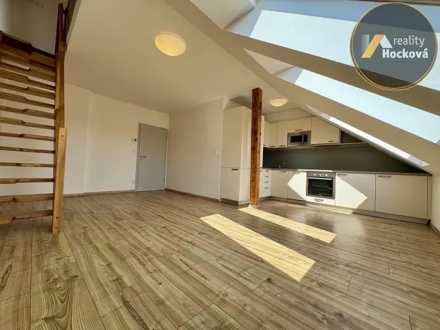 Prodej bytu 3+kk, Praha - Libeň, Zenklova, 86 m2