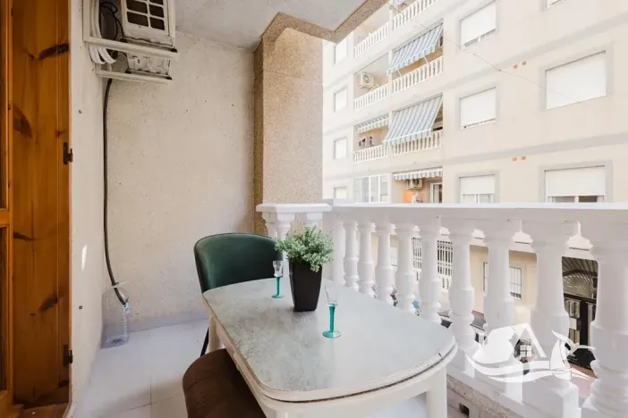 Prodej bytu 3+kk, Torrevieja, Španělsko, 48 m2