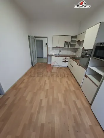 Pronájem bytu 4+1, Kolín, Štítarská, 100 m2