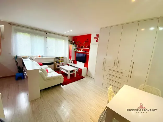 Pronájem bytu 2+kk, Praha - Krč, Humpolecká, 40 m2