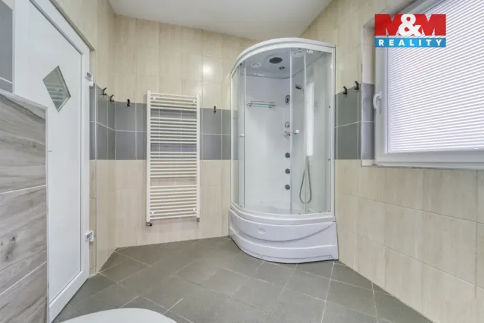 Prodej výrobních prostor, Stružná, 216 m2