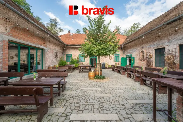 Prodej restaurace, Brno - Bystrc, Rakovecká, 500 m2