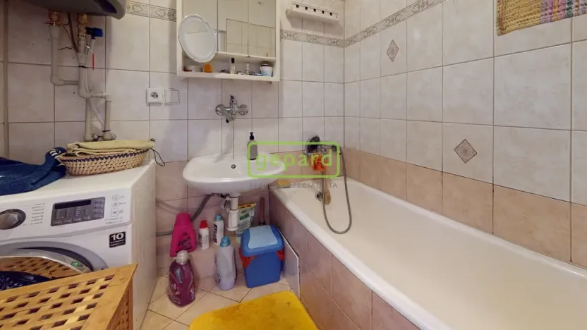 Prodej bytu 3+1, Doksy, Hálkova, 56 m2