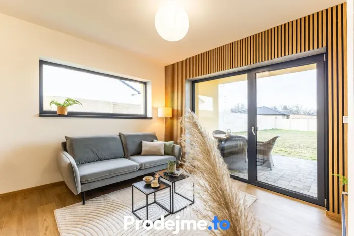 Prodej rodinného domu, Hevlín, 73 m2